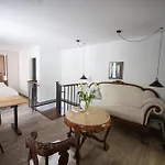 Apartment Garden Oasis By The Artspace *