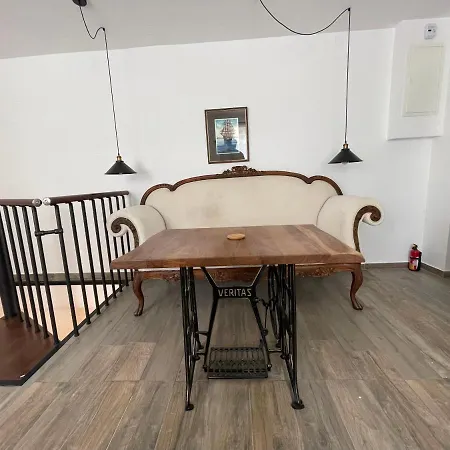 Garden Oasis By The Artspace *